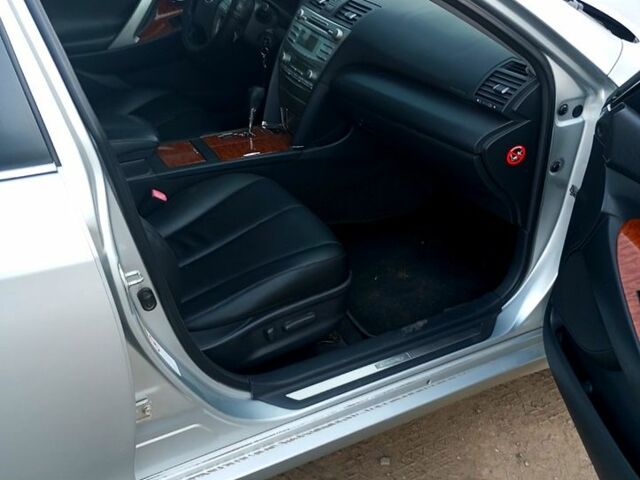 Тойота Камри, объемом двигателя 2.4 л и пробегом 175 тыс. км за 12000 $, фото 4 на Automoto.ua