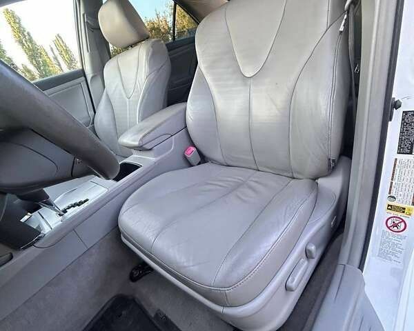 Тойота Камри, объемом двигателя 0 л и пробегом 260 тыс. км за 8700 $, фото 15 на Automoto.ua