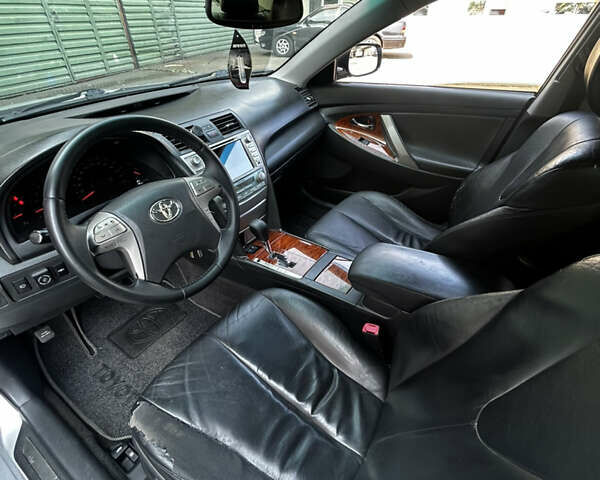 Тойота Камри, объемом двигателя 2.4 л и пробегом 238 тыс. км за 7999 $, фото 5 на Automoto.ua