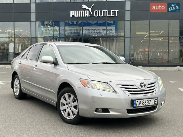 Тойота Камри, объемом двигателя 2.4 л и пробегом 189 тыс. км за 7800 $, фото 2 на Automoto.ua