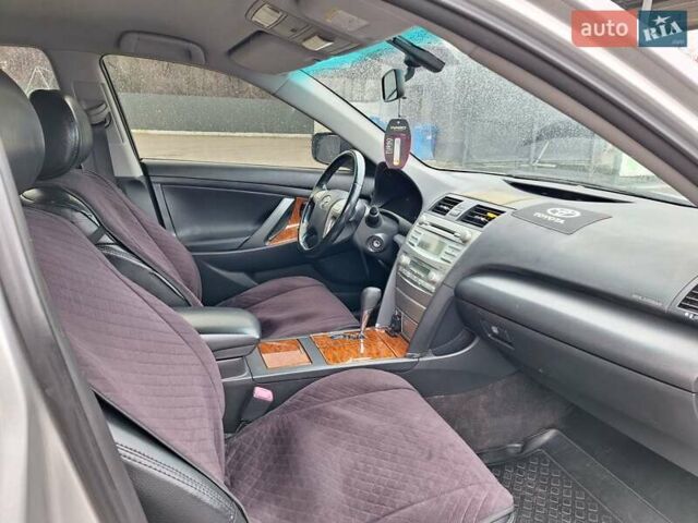 Тойота Камри, объемом двигателя 2.4 л и пробегом 251 тыс. км за 8700 $, фото 29 на Automoto.ua