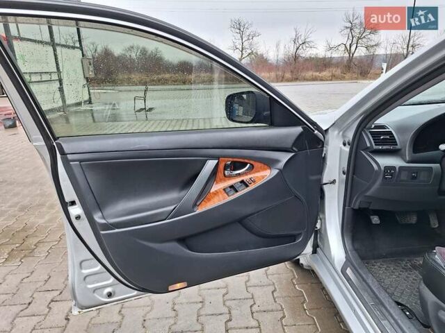 Тойота Камри, объемом двигателя 2.4 л и пробегом 251 тыс. км за 8700 $, фото 32 на Automoto.ua