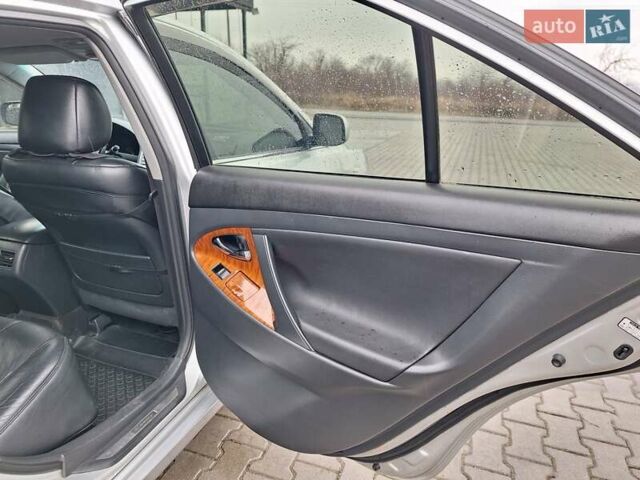 Тойота Камри, объемом двигателя 2.4 л и пробегом 251 тыс. км за 8700 $, фото 21 на Automoto.ua