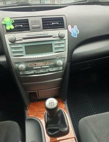 Тойота Камрі, об'ємом двигуна 2.4 л та пробігом 178 тис. км за 9000 $, фото 4 на Automoto.ua