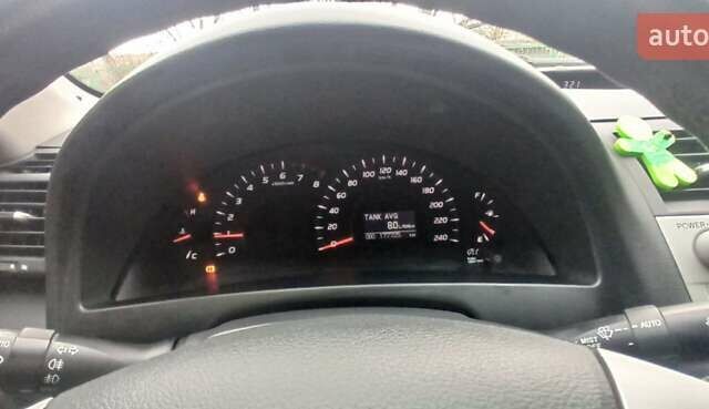 Тойота Камрі, об'ємом двигуна 2.4 л та пробігом 178 тис. км за 9000 $, фото 9 на Automoto.ua