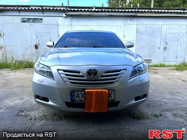 Тойота Камрі, об'ємом двигуна 2.4 л та пробігом 260 тис. км за 8700 $, фото 1 на Automoto.ua