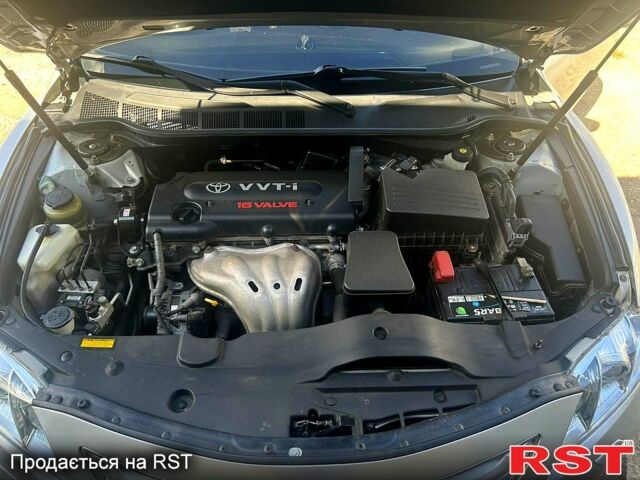 Тойота Камрі, об'ємом двигуна 2.4 л та пробігом 260 тис. км за 8700 $, фото 5 на Automoto.ua