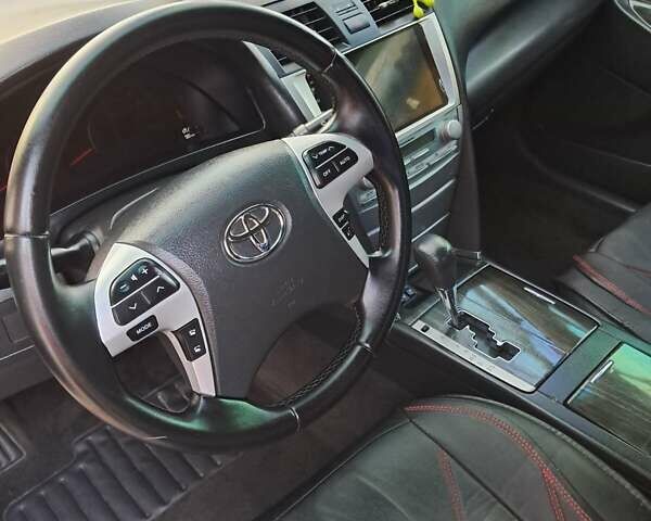 Тойота Камри, объемом двигателя 2.4 л и пробегом 187 тыс. км за 9999 $, фото 1 на Automoto.ua