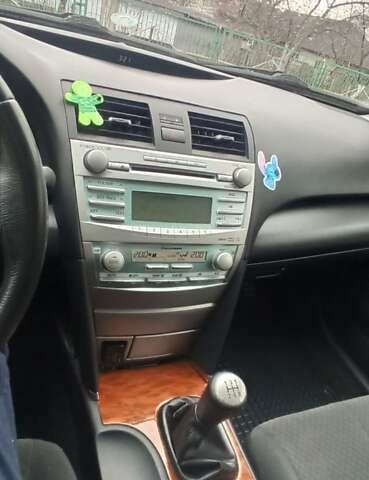 Тойота Камрі, об'ємом двигуна 2.4 л та пробігом 178 тис. км за 9000 $, фото 5 на Automoto.ua