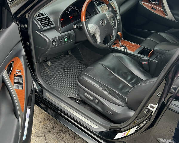 Тойота Камри, объемом двигателя 3.5 л и пробегом 295 тыс. км за 11200 $, фото 5 на Automoto.ua