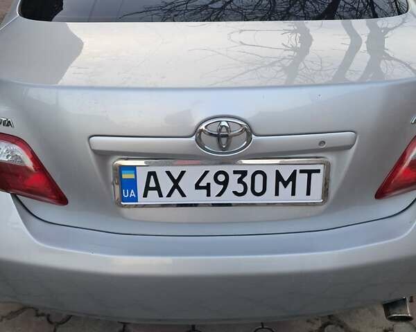 Тойота Камри, объемом двигателя 2.4 л и пробегом 187 тыс. км за 9999 $, фото 5 на Automoto.ua