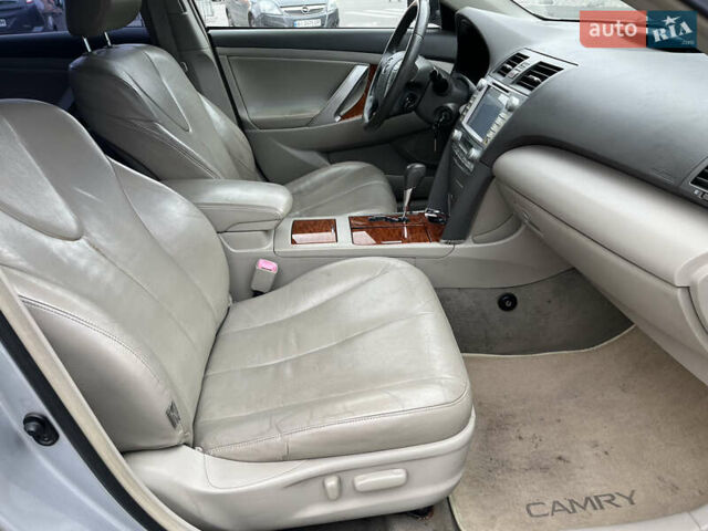 Тойота Камри, объемом двигателя 2.4 л и пробегом 189 тыс. км за 7800 $, фото 7 на Automoto.ua