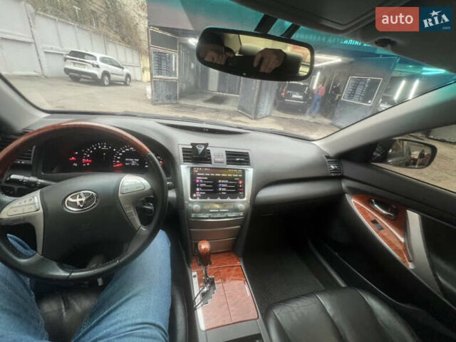 Тойота Камри, объемом двигателя 3.5 л и пробегом 295 тыс. км за 11200 $, фото 6 на Automoto.ua