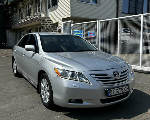 Тойота Камри, объемом двигателя 2.4 л и пробегом 238 тыс. км за 7999 $, фото 2 на Automoto.ua