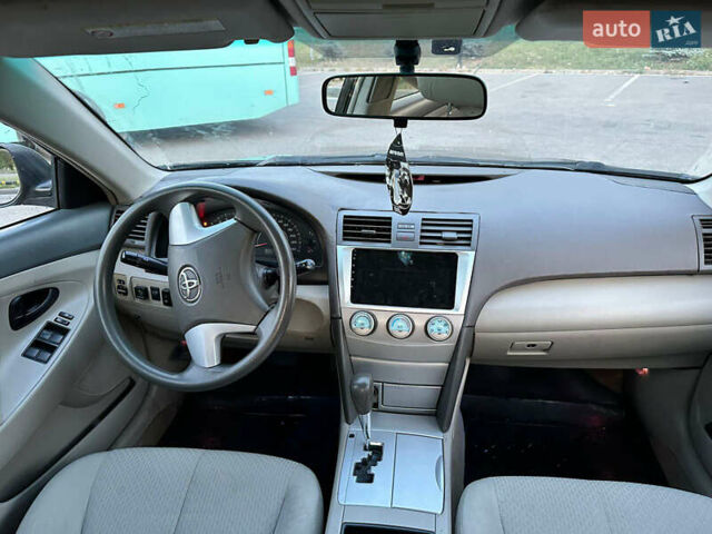 Тойота Камри, объемом двигателя 2.4 л и пробегом 275 тыс. км за 6700 $, фото 4 на Automoto.ua