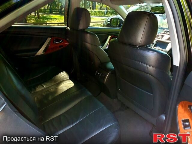 Тойота Камри, объемом двигателя 2.4 л и пробегом 237 тыс. км за 8500 $, фото 4 на Automoto.ua