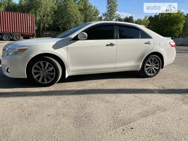 Тойота Камри, объемом двигателя 2.36 л и пробегом 203 тыс. км за 9600 $, фото 9 на Automoto.ua