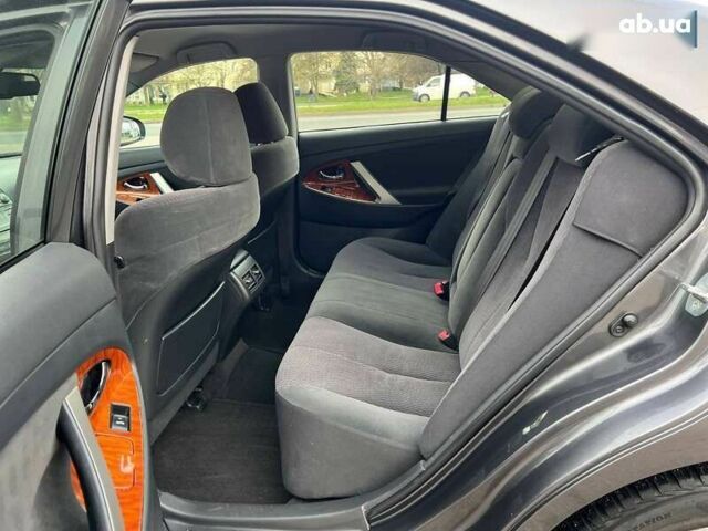 Тойота Камри, объемом двигателя 0 л и пробегом 228 тыс. км за 9500 $, фото 15 на Automoto.ua