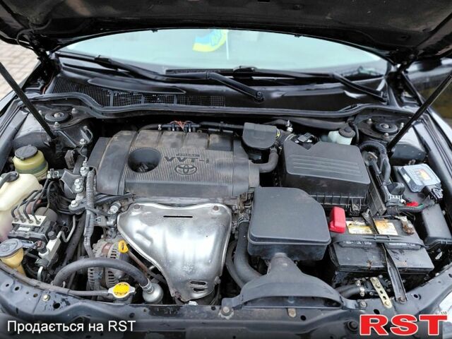 Тойота Камри, объемом двигателя 2.5 л и пробегом 252 тыс. км за 9300 $, фото 13 на Automoto.ua