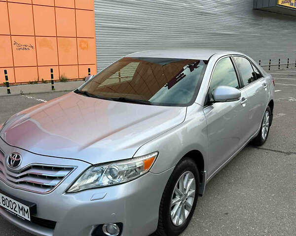 Тойота Камри, объемом двигателя 2.4 л и пробегом 198 тыс. км за 10500 $, фото 1 на Automoto.ua