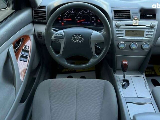 Тойота Камри, объемом двигателя 0 л и пробегом 193 тыс. км за 9990 $, фото 14 на Automoto.ua