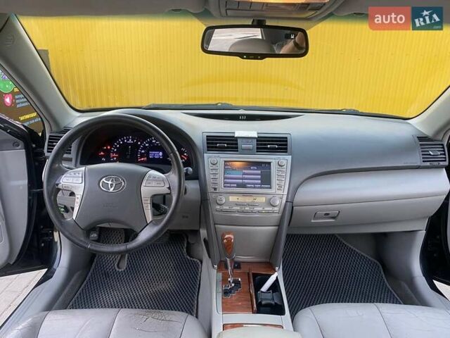 Тойота Камри, объемом двигателя 2.49 л и пробегом 316 тыс. км за 8400 $, фото 21 на Automoto.ua