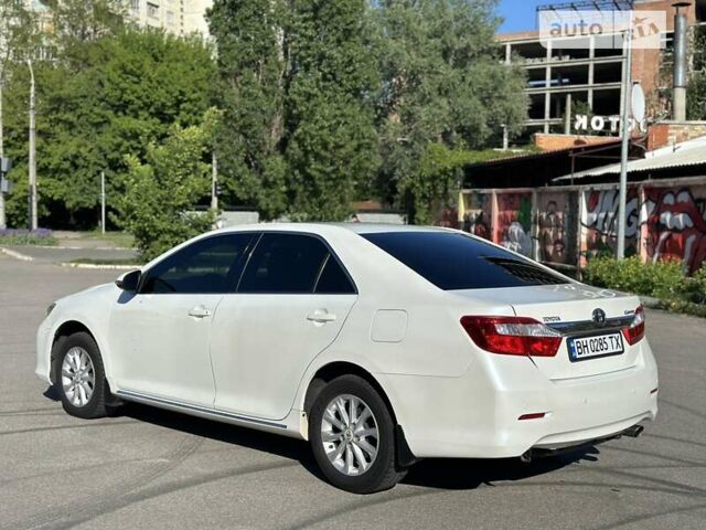 Тойота Камрі, об'ємом двигуна 2.49 л та пробігом 206 тис. км за 14500 $, фото 4 на Automoto.ua