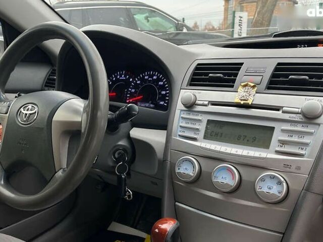 Тойота Камрі, об'ємом двигуна 0 л та пробігом 200 тис. км за 9999 $, фото 9 на Automoto.ua