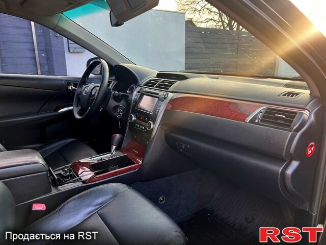 Тойота Камри, объемом двигателя 2.5 л и пробегом 230 тыс. км за 11500 $, фото 9 на Automoto.ua