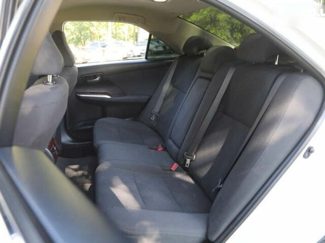 Тойота Камри, объемом двигателя 0 л и пробегом 176 тыс. км за 13200 $, фото 7 на Automoto.ua