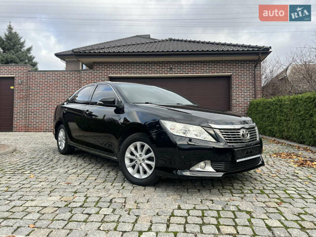 Тойота Камри, объемом двигателя 2.5 л и пробегом 143 тыс. км за 12950 $, фото 3 на Automoto.ua