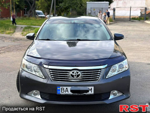 Тойота Камри, объемом двигателя 2.5 л и пробегом 174 тыс. км за 13999 $, фото 3 на Automoto.ua