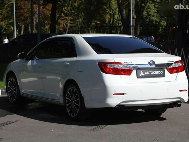 Тойота Камри, объемом двигателя 0 л и пробегом 176 тыс. км за 13200 $, фото 5 на Automoto.ua