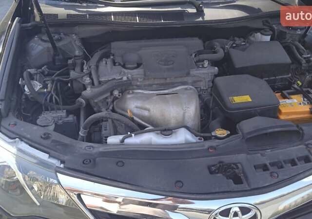 Тойота Камри, объемом двигателя 2.5 л и пробегом 104 тыс. км за 12000 $, фото 7 на Automoto.ua