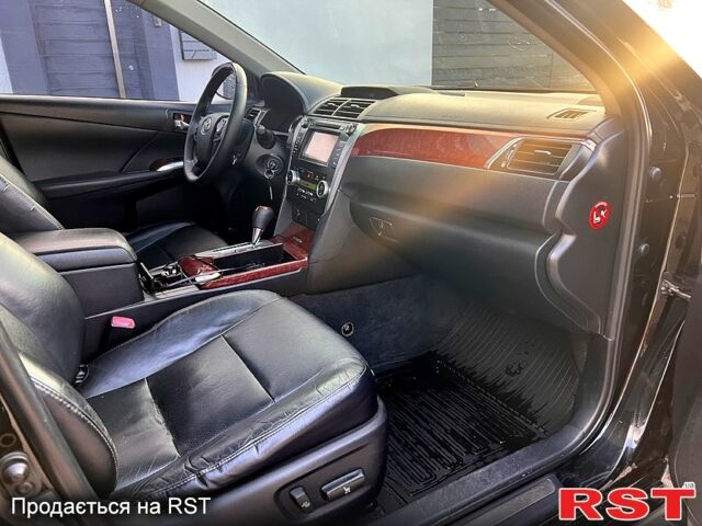 Тойота Камри, объемом двигателя 2.5 л и пробегом 230 тыс. км за 11500 $, фото 8 на Automoto.ua