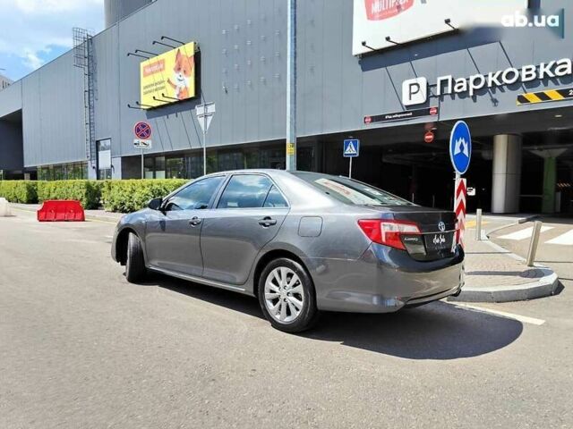 Тойота Камрі, об'ємом двигуна 2.5 л та пробігом 268 тис. км за 11490 $, фото 11 на Automoto.ua