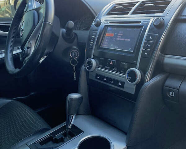 Тойота Камри, объемом двигателя 2.5 л и пробегом 230 тыс. км за 11500 $, фото 5 на Automoto.ua