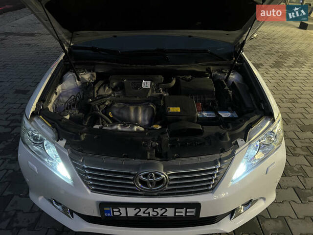 Тойота Камри, объемом двигателя 2.5 л и пробегом 258 тыс. км за 15000 $, фото 10 на Automoto.ua