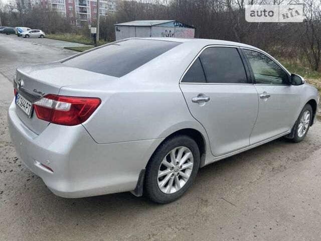 Тойота Камри, объемом двигателя 2.5 л и пробегом 207 тыс. км за 15000 $, фото 4 на Automoto.ua