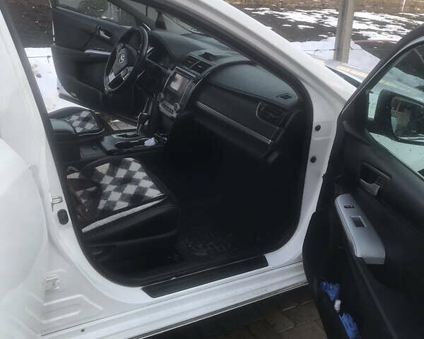 Тойота Камри, объемом двигателя 2.49 л и пробегом 161 тыс. км за 14200 $, фото 4 на Automoto.ua