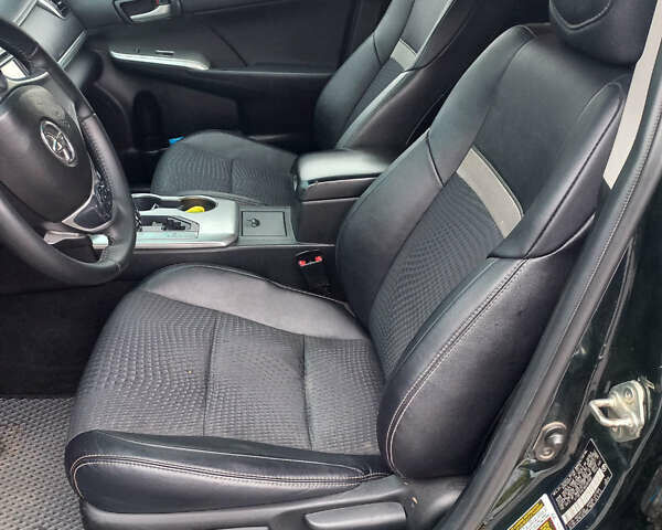 Тойота Камри, объемом двигателя 2.5 л и пробегом 200 тыс. км за 9000 $, фото 39 на Automoto.ua