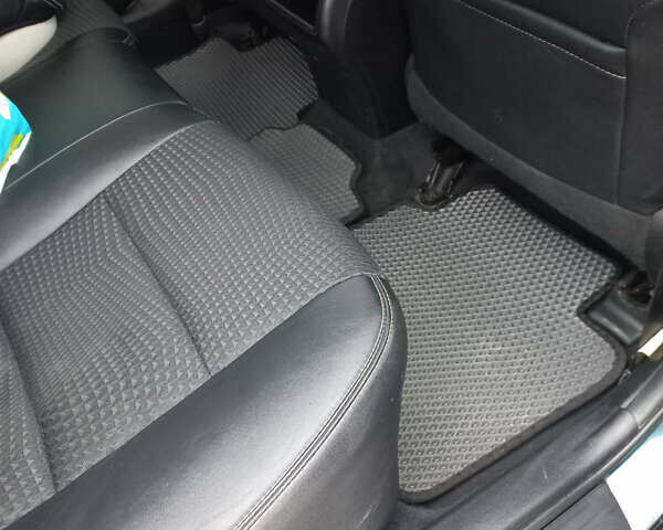 Тойота Камри, объемом двигателя 2.5 л и пробегом 200 тыс. км за 9000 $, фото 43 на Automoto.ua