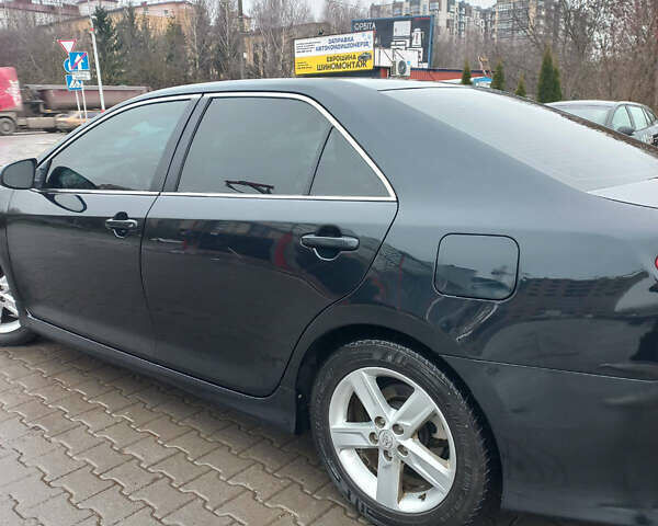 Тойота Камри, объемом двигателя 2.5 л и пробегом 200 тыс. км за 9000 $, фото 13 на Automoto.ua