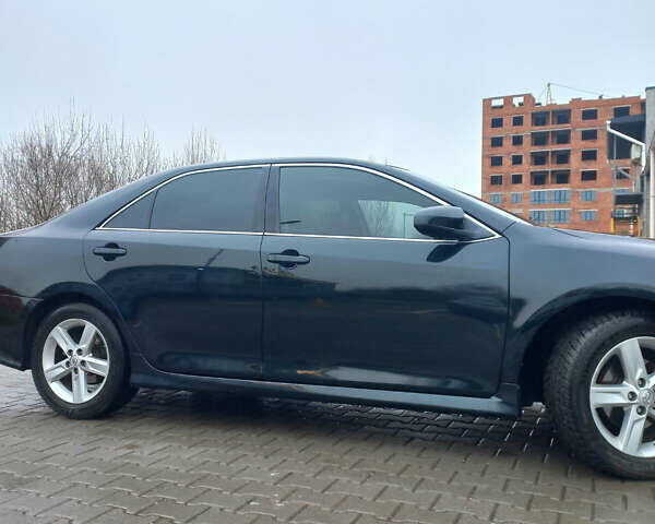 Тойота Камри, объемом двигателя 2.5 л и пробегом 200 тыс. км за 9000 $, фото 5 на Automoto.ua