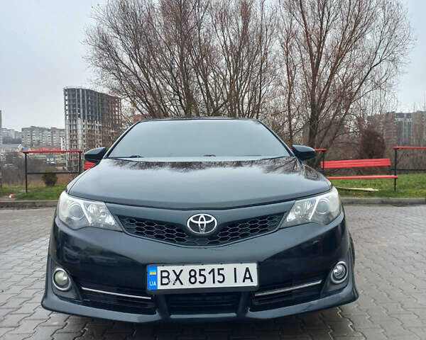 Тойота Камри, объемом двигателя 2.5 л и пробегом 200 тыс. км за 9000 $, фото 1 на Automoto.ua