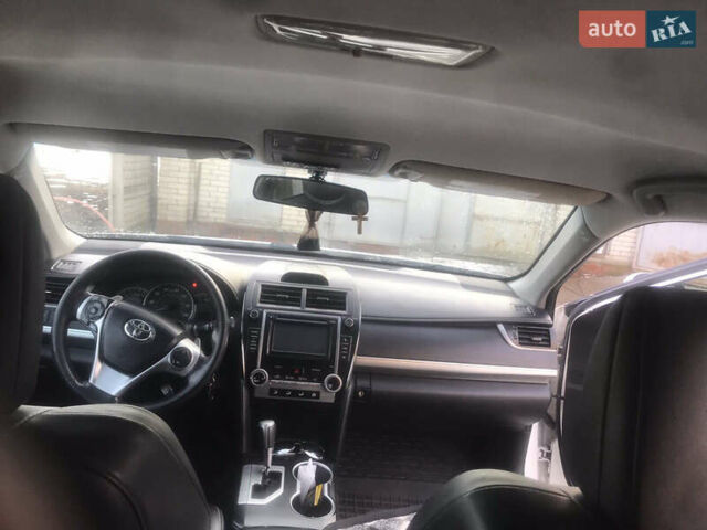 Тойота Камри, объемом двигателя 2.49 л и пробегом 161 тыс. км за 14200 $, фото 9 на Automoto.ua