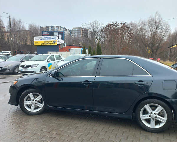 Тойота Камри, объемом двигателя 2.5 л и пробегом 200 тыс. км за 9000 $, фото 16 на Automoto.ua