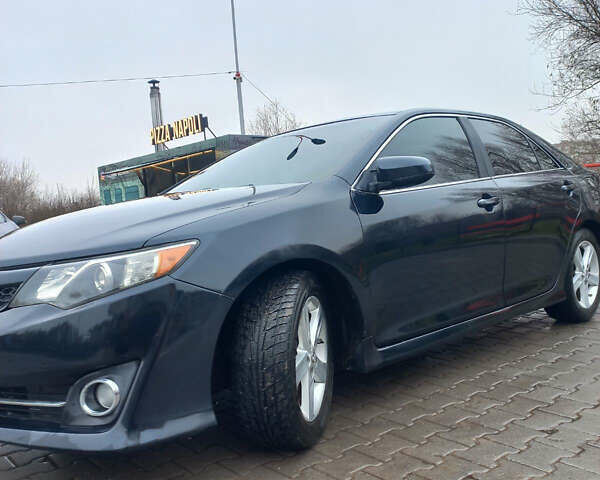 Тойота Камри, объемом двигателя 2.5 л и пробегом 200 тыс. км за 9000 $, фото 19 на Automoto.ua