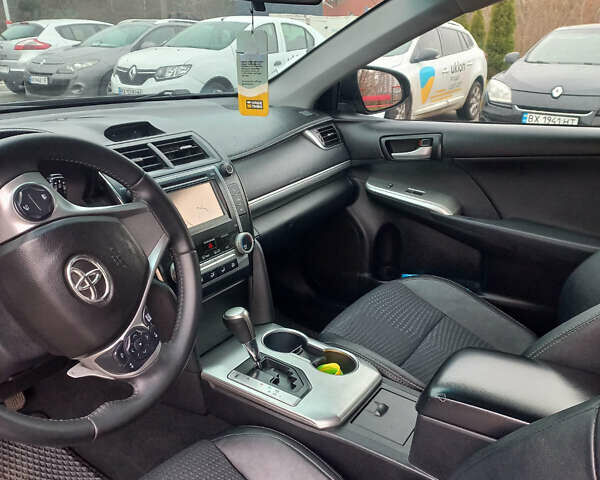 Тойота Камри, объемом двигателя 2.5 л и пробегом 200 тыс. км за 9000 $, фото 40 на Automoto.ua