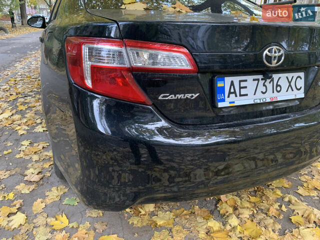 Тойота Камри, объемом двигателя 2.49 л и пробегом 260 тыс. км за 10200 $, фото 1 на Automoto.ua